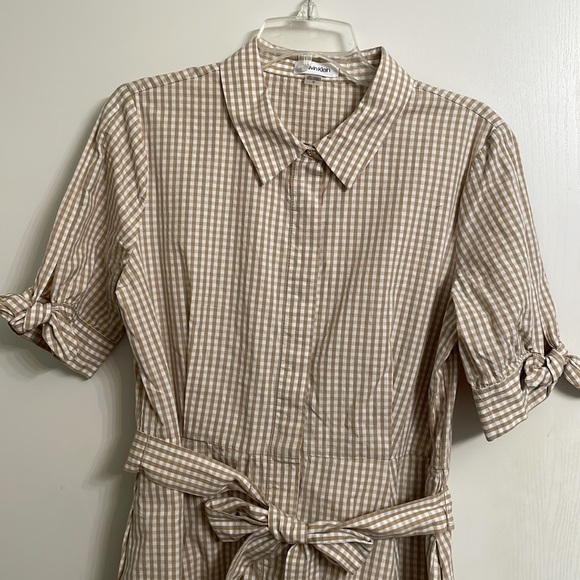 Calvin Klein midi length tan/white gingham dress with side pockets. - Picture 2 of 6
